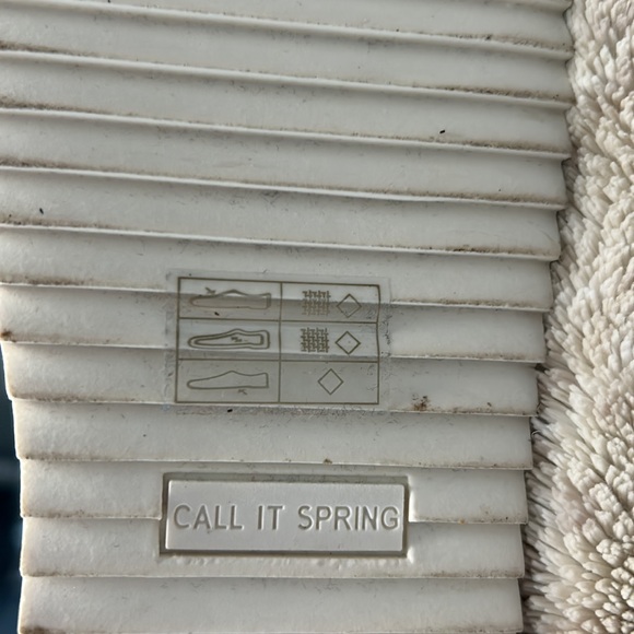 Disney & Call it Spring Donald Duck Vegan Platform Sneakers - Picture 9 of 15